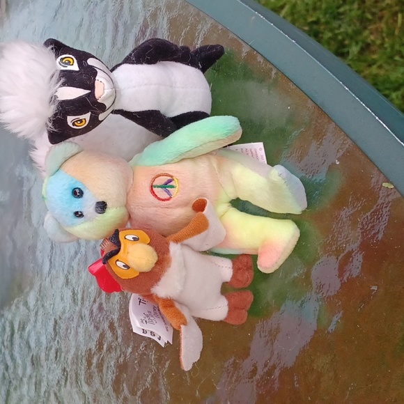 MCDONALD'S fun toys 🧸 🔫 😋 - Picture 2 of 6